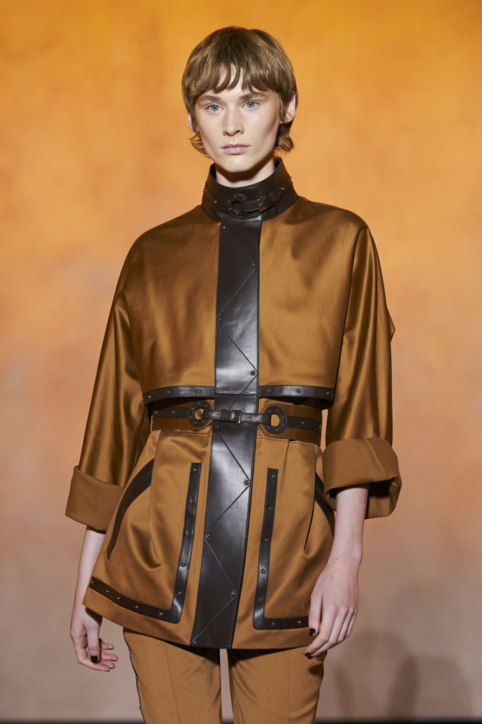  

Hermès
