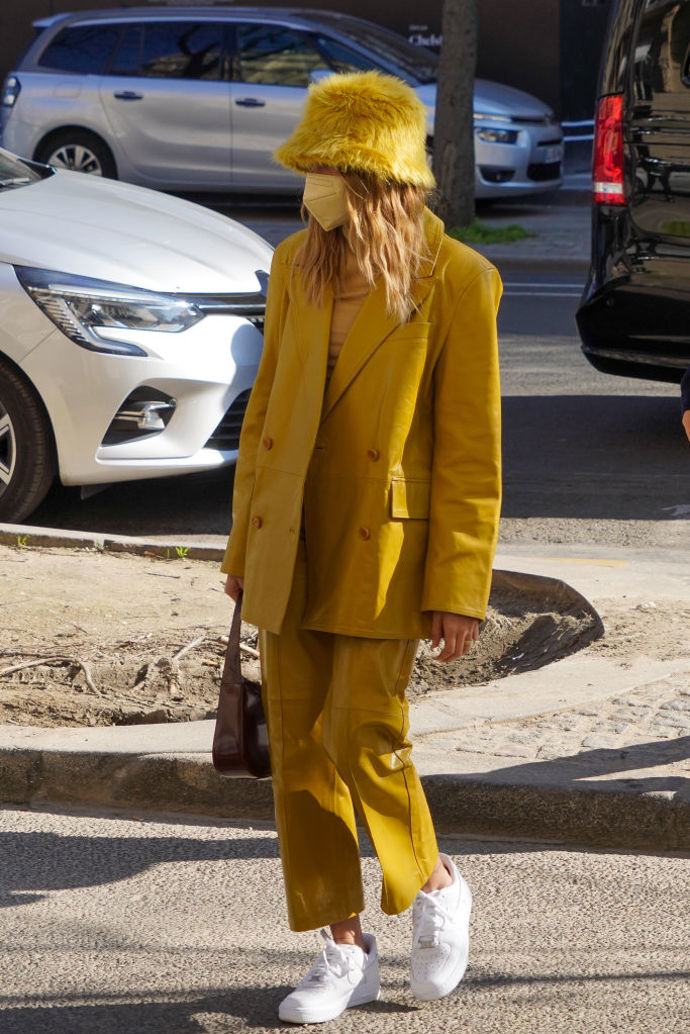  

Hailey Bieber

