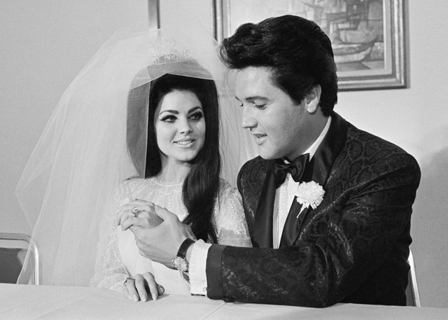 Elvis s Priscillou Elvis s Priscillou