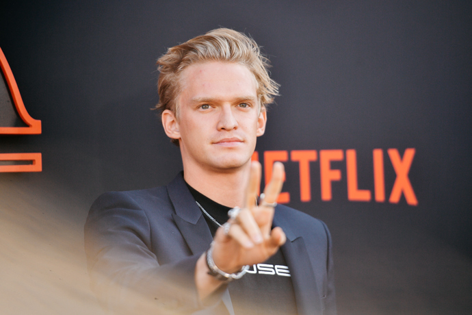 

Cody Simpson 

Na tohoto Australana jsou všichni jeho krajané hrdí. Cody je zpěvák, skladatel a herec, který pochází z Gold Coast v Queenslandu. Od svého debutu vydal tři sólová studiová alba: Paradise, Surfers Paradise a Free. Jeho jmění se odhaduje na více než 5 milionů dolarů. Dříve spolupracoval s americkou nahrávací společností Atlantic Records, rozhodl se ji ale opustit a své první EP album Free už vydal pod vlastní nahrávací společností Coast House Records.
