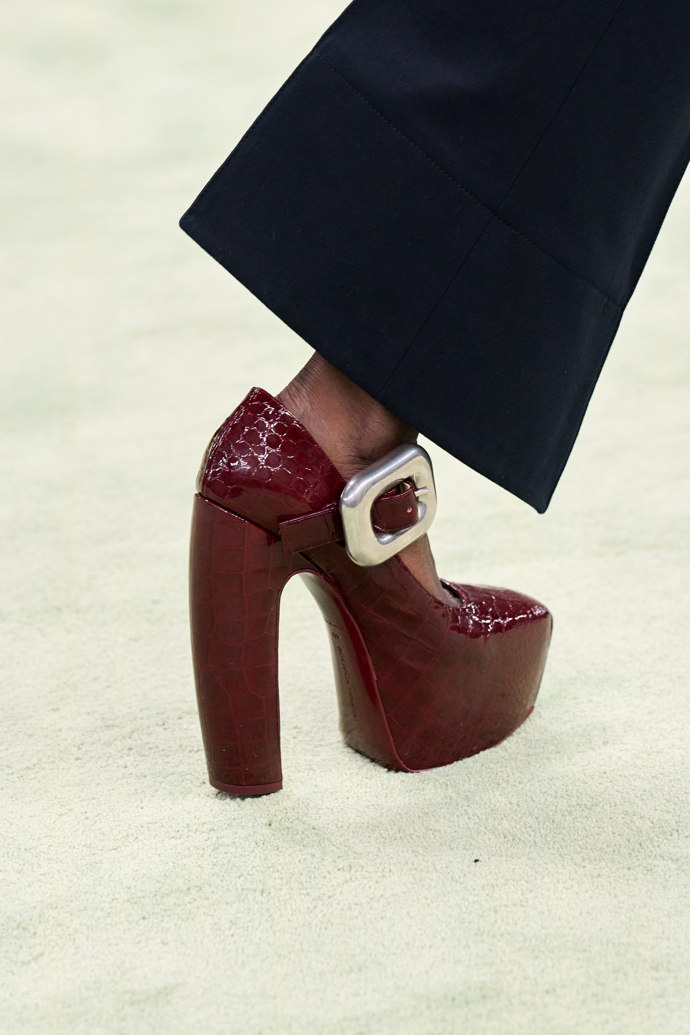 

BOTTEGA VENETA WINTER 2022 SHOW

