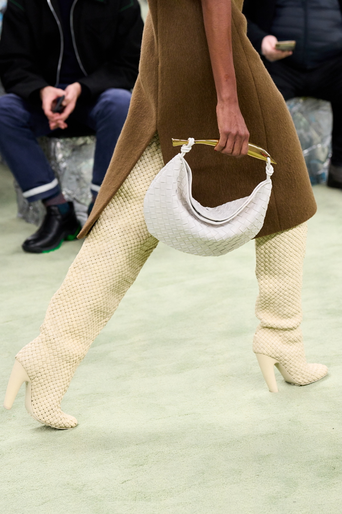  

BOTTEGA VENETA WINTER 2022 SHOW
