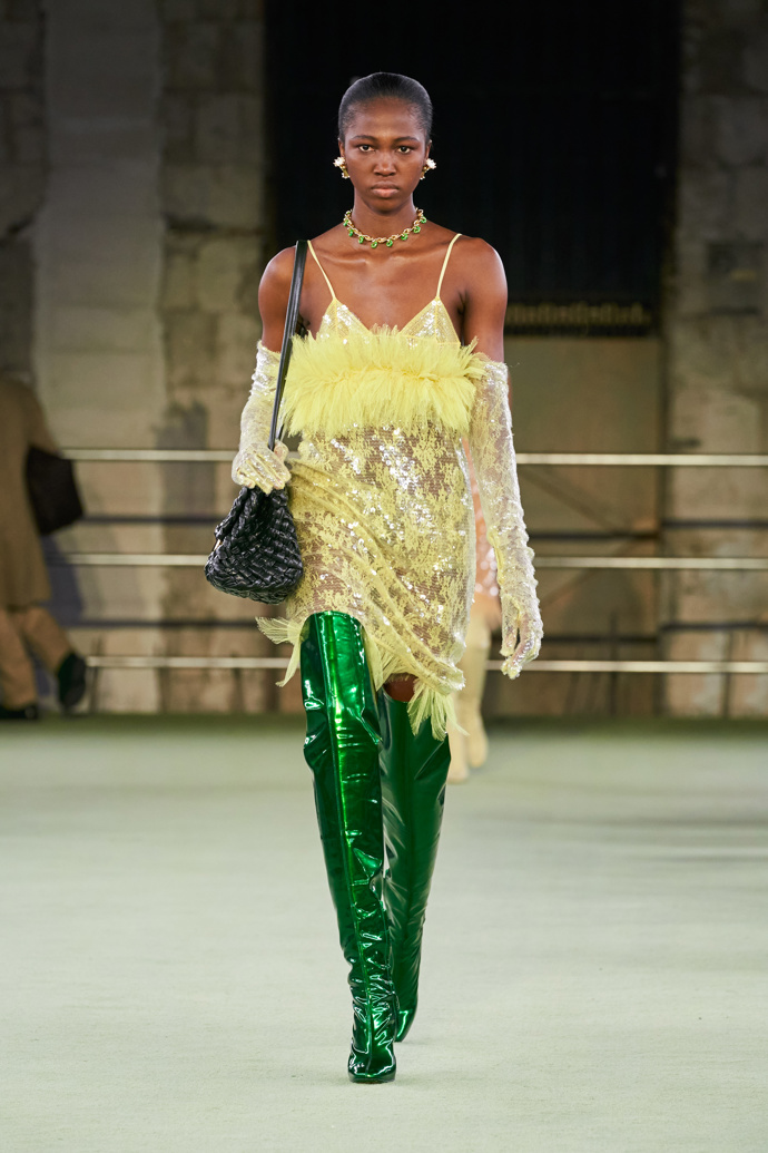  

BOTTEGA VENETA WINTER 2022 SHOW
