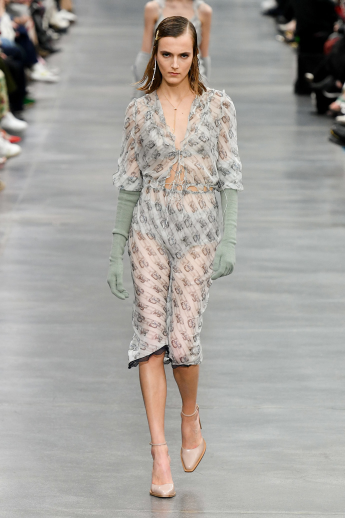  

FENDI Ready to Wear Fall Winter 2022

