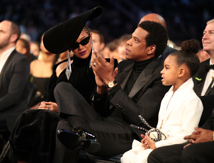  

Společně vychovávají desetiletou dceru Blue Ivy a čtyřletá dvojčata Rumi a Sira.
