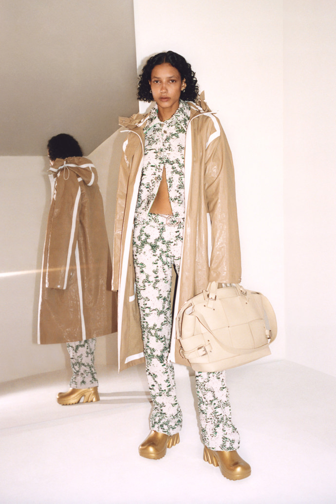  

BOTTEGA VENETA WARDROBE 03
