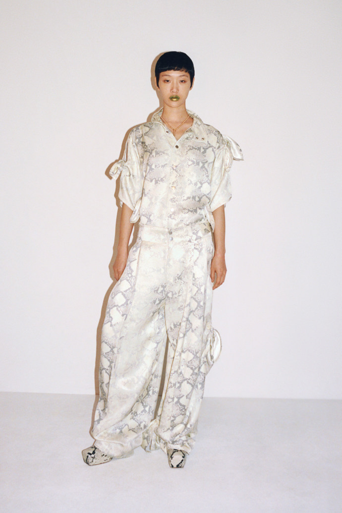 

BOTTEGA VENETA WARDROBE 03
