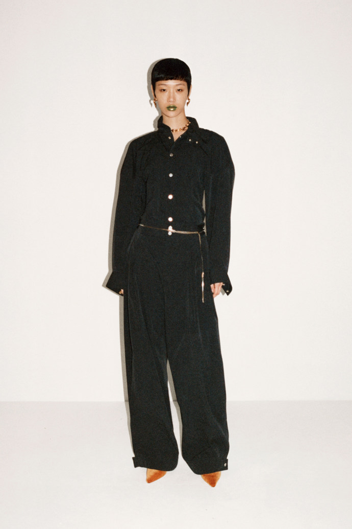  

BOTTEGA VENETA WARDROBE 03

