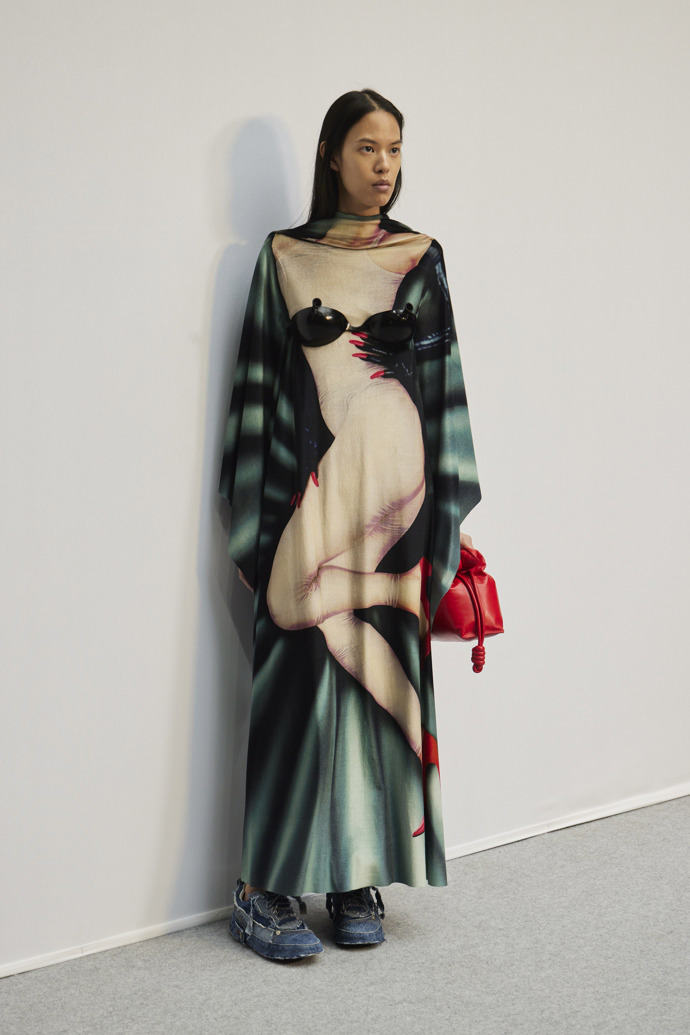  

LOEWE Ready to Wear Fall Winter 2022
