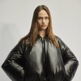  

LOEWE Ready to Wear Fall Winter 2022
