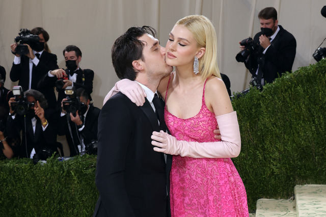 Brooklyn Beckham a Nicola Peltz Brooklyn Beckham a Nicola Peltz