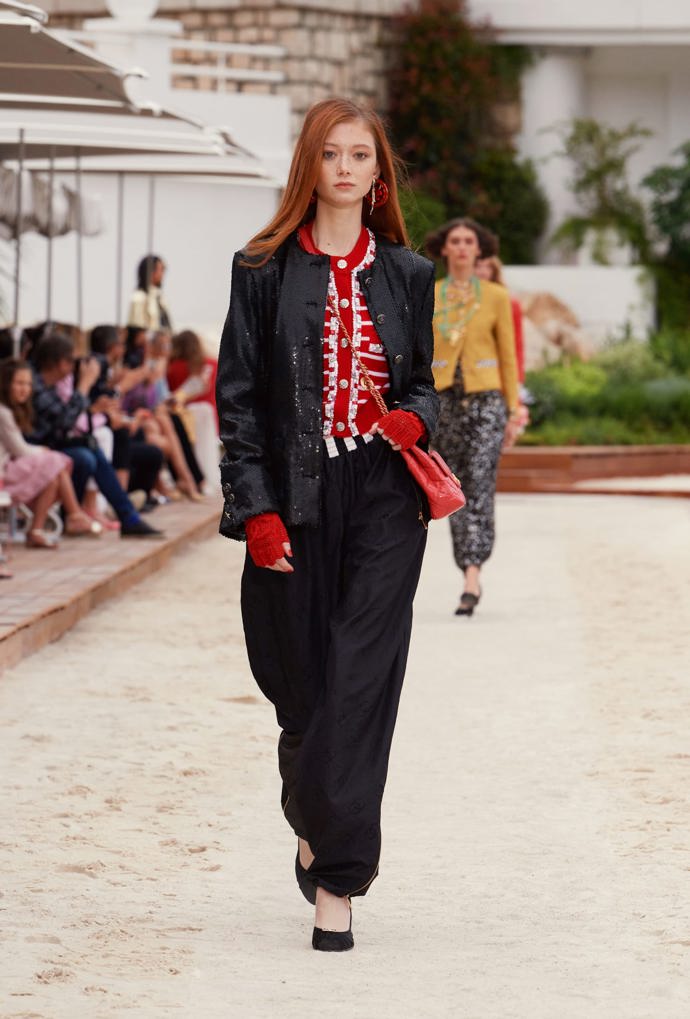  

CHANEL Cruise 2022/23 collection
