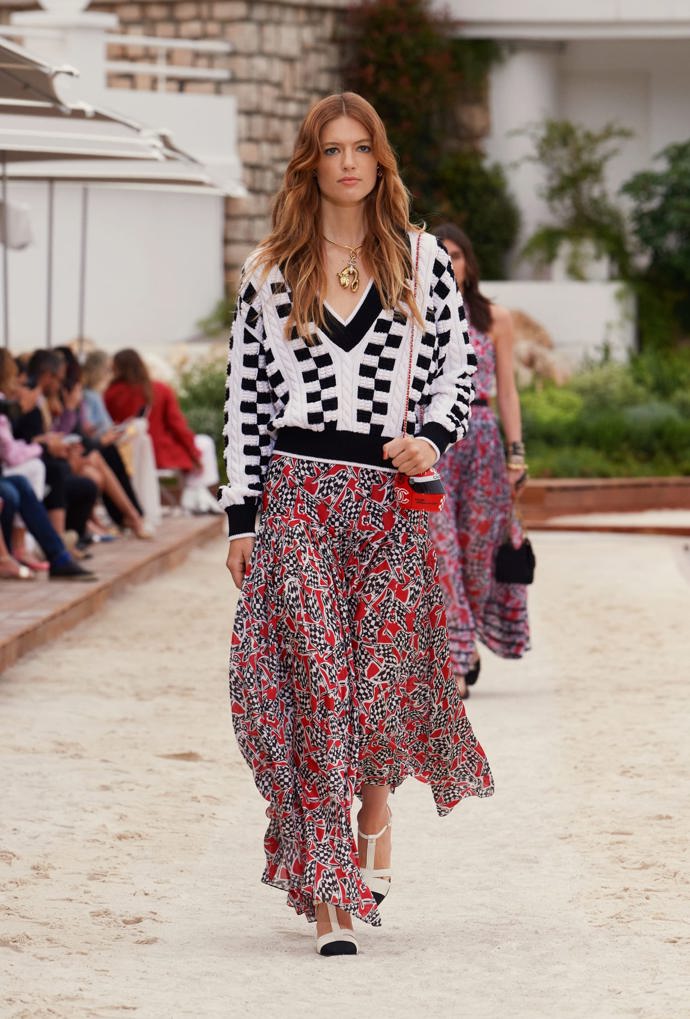  

CHANEL Cruise 2022/23 collection
