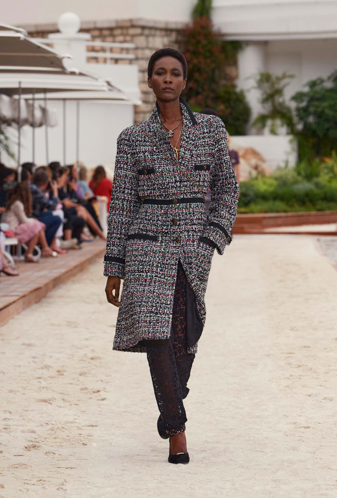  

CHANEL Cruise 2022/23 collection
