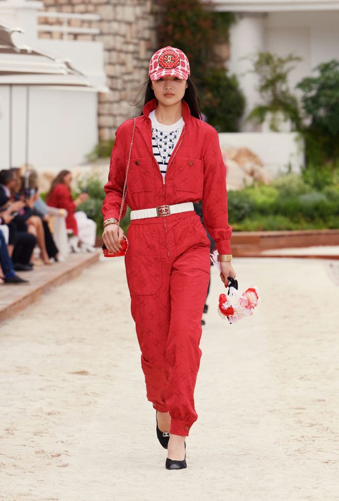  

CHANEL Cruise 2022/23 collection
