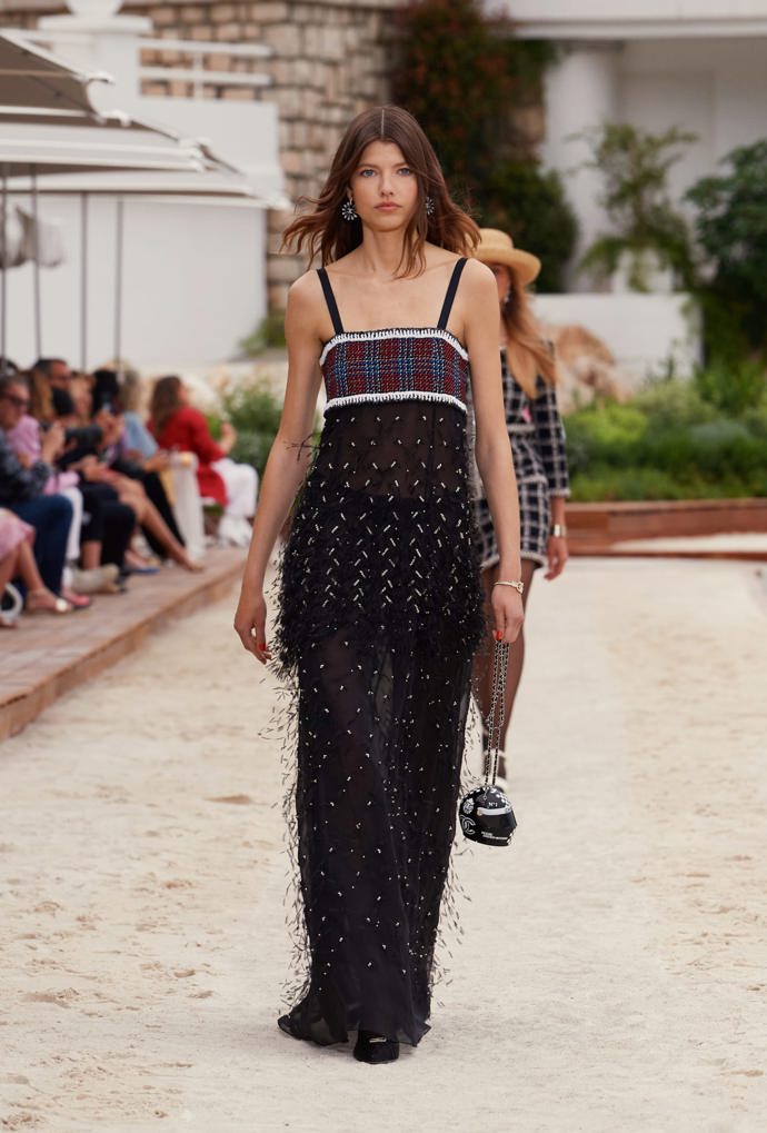 

CHANEL Cruise 2022/23 collection
