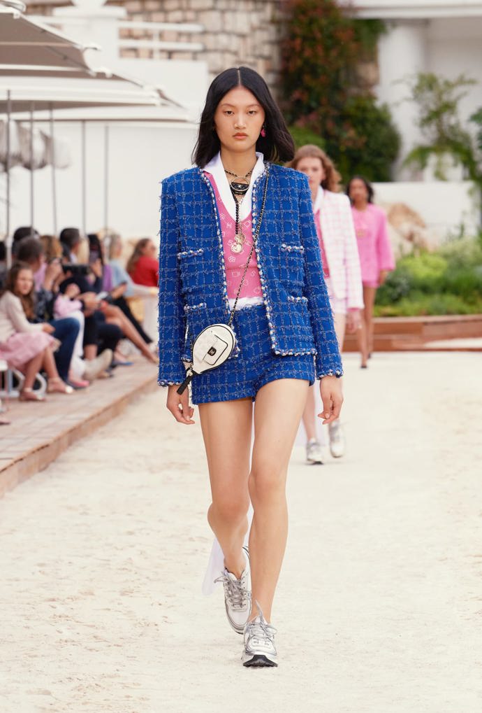  

CHANEL Cruise 2022/23 collection

