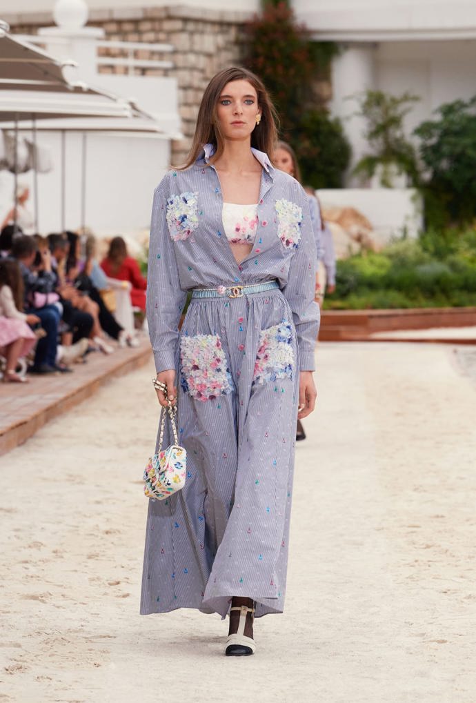  

CHANEL Cruise 2022/23 collection
