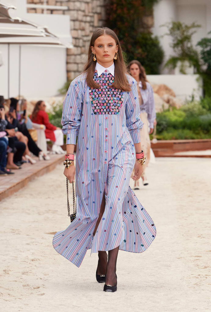  

CHANEL Cruise 2022/23 collection
