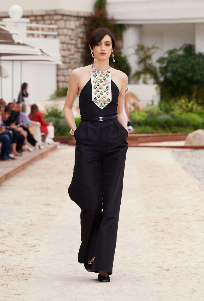  

CHANEL Cruise 2022/23 collection
