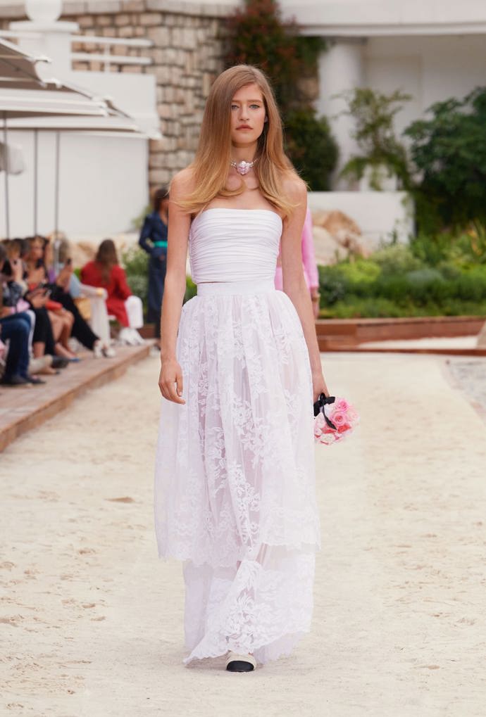  

CHANEL Cruise 2022/23 collection
