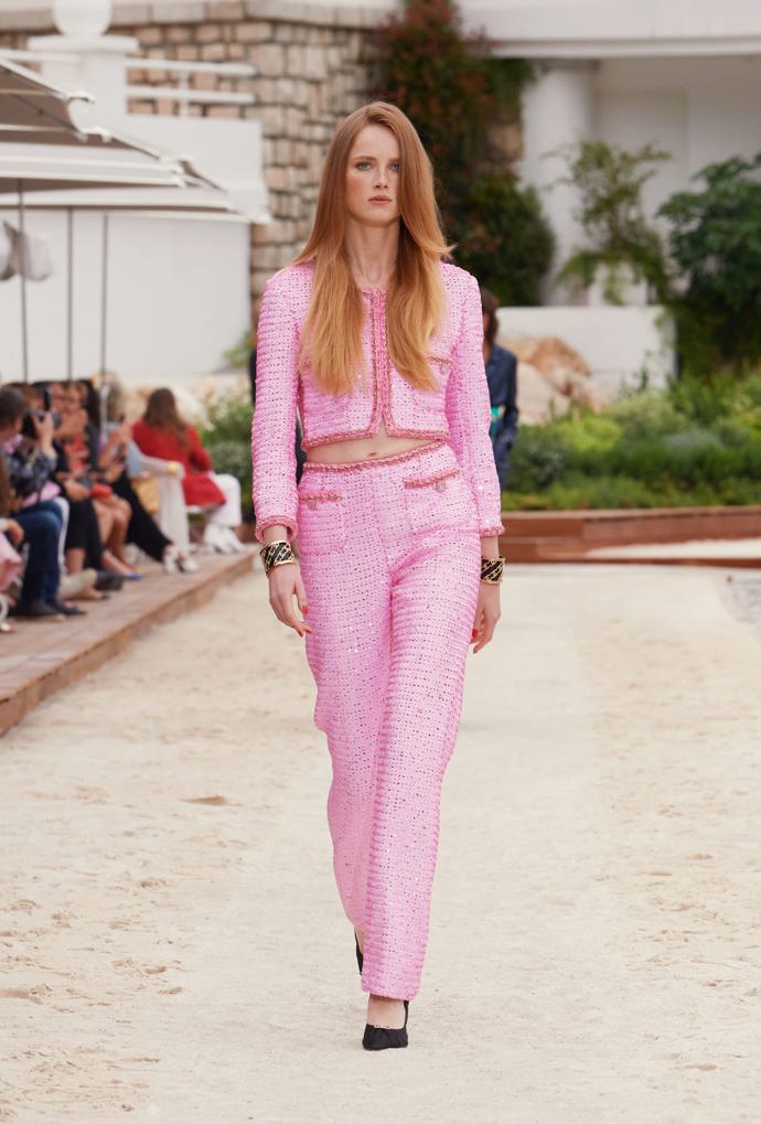  

CHANEL Cruise 2022/23 collection

