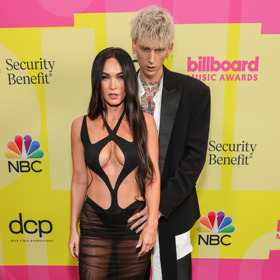  

Odvážný model od značky Mugler modelka a herečka oblékla také na předávání cen Billboard Music Awards.
