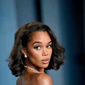 Laura Harrier vypadá v tomto trendy účesu úžasně.
Laura Harrier vypadá v tomto trendy účesu úžasně.