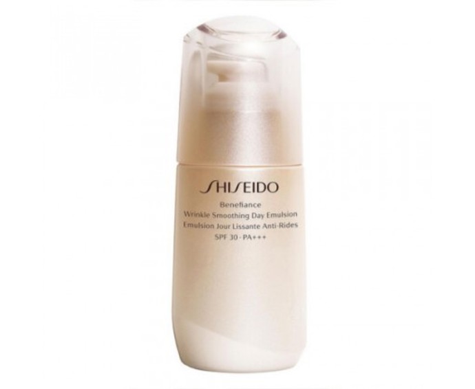 Shiseido Ochranná pleťová emulze značky Benefiance SPF 20 eliminuje viditelné známky stárnutí, 2099 Kč, k dostání v online drogerii www.drogeo.cz
