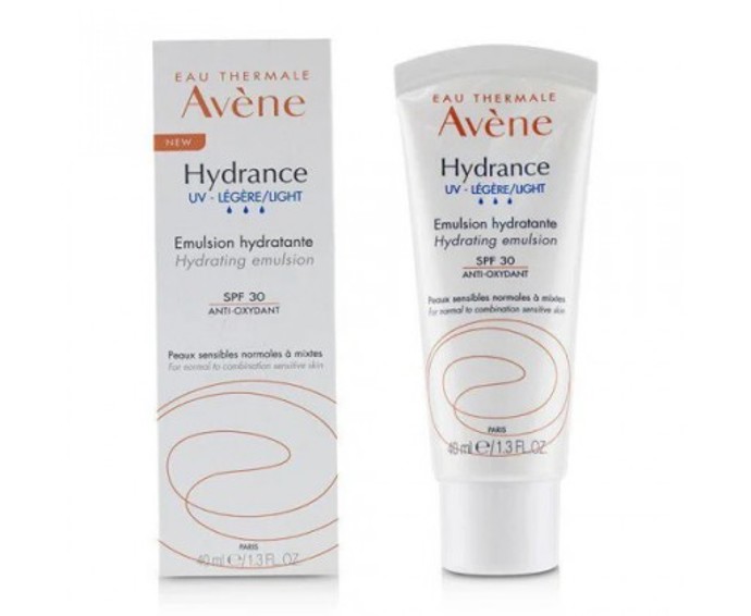 AVÈNE HYDRANCE SPF 30 Hydratační emulze pro normální, smíšenou a citlivou pleť, 559 Kč, nakoupíte na online drogerii www.drogeo.cz
