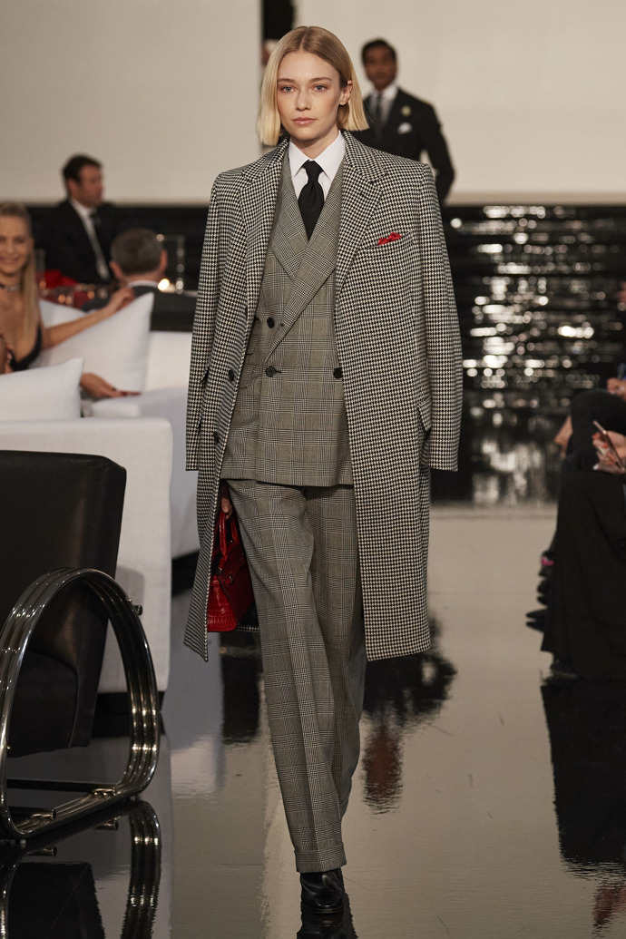  

Ralph Lauren Ready to Wear Fall Winter 2022
