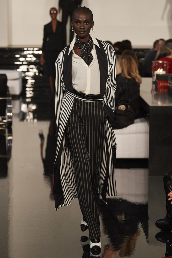  

Ralph Lauren Ready to Wear Fall Winter 2022
