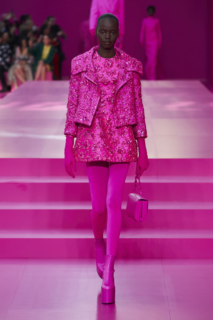  

Valentino Ready to Wear Fall Winter 2022
