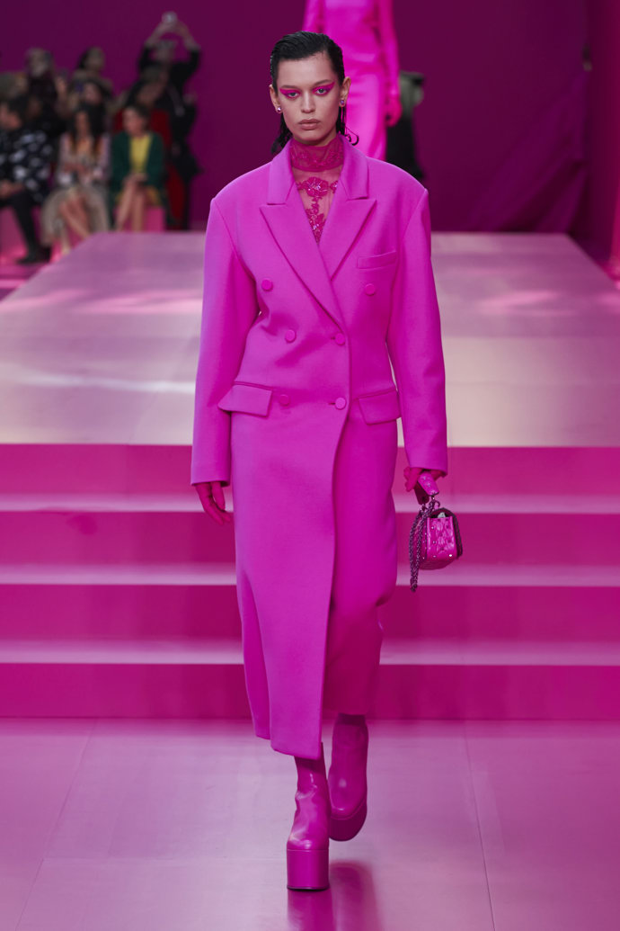  

Valentino Ready to Wear Fall Winter 2022
