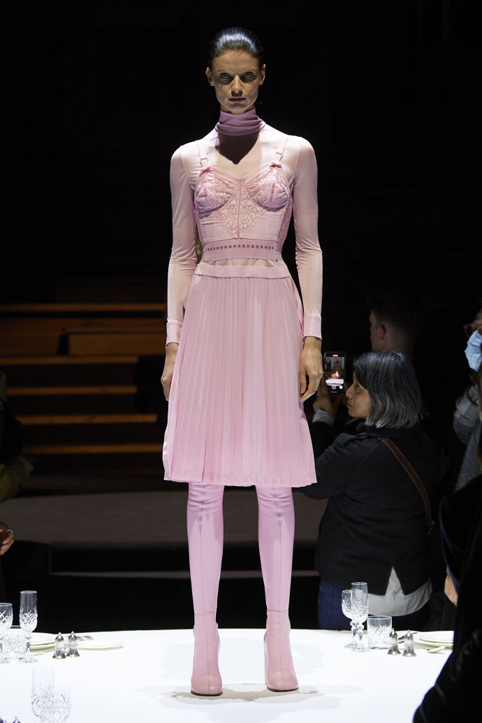 Burberry Ready to Wear Fall Winter 2022
