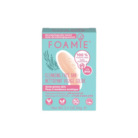 FOAMIE Čistící pleťové mýdlo Don't Spot Me Now pro pleť se sklonem k akné a černým tečkám, které nevysušuje, 122 Kč, najdete na www.vemzu.cz
FOAMIE Čistící pleťové mýdlo Don't Spot Me Now pro pleť se sklonem k akné a černým tečkám, které nevysušuje, 122 Kč, najdete na www.vemzu.cz