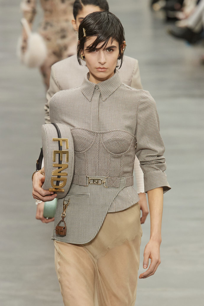 Fendi Ready to Wear Fall Winter 2022
