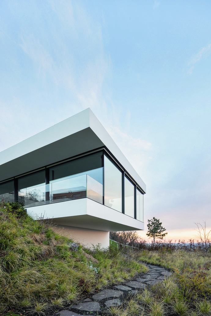 

Bratislavské spa z dílny architekta Petra Dolinajce a interiérové designérky Romi Klimekové
