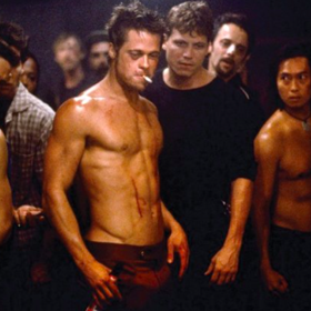 Pitt ve filmu Klub rváčů z roku 1999
Pitt ve filmu Klub rváčů z roku 1999