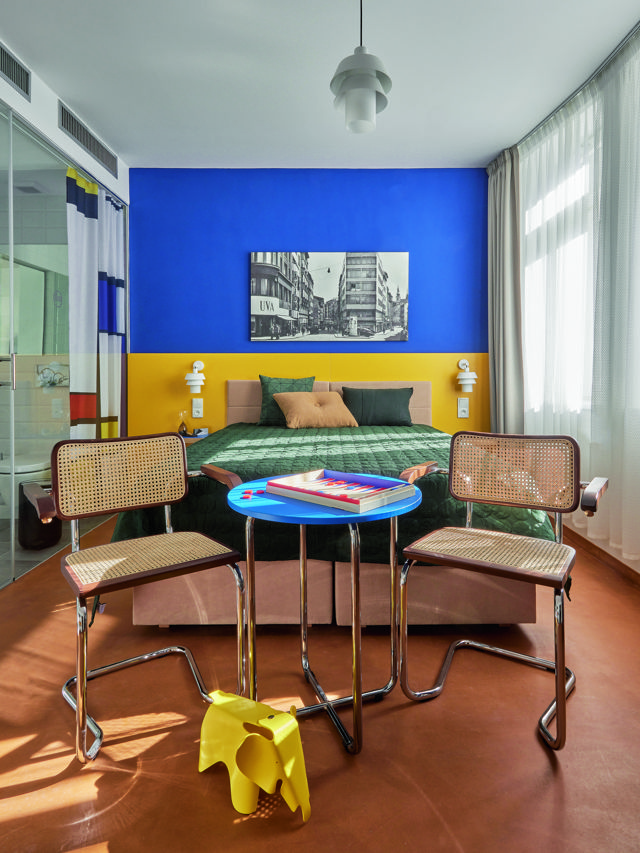 Hotel Avion
