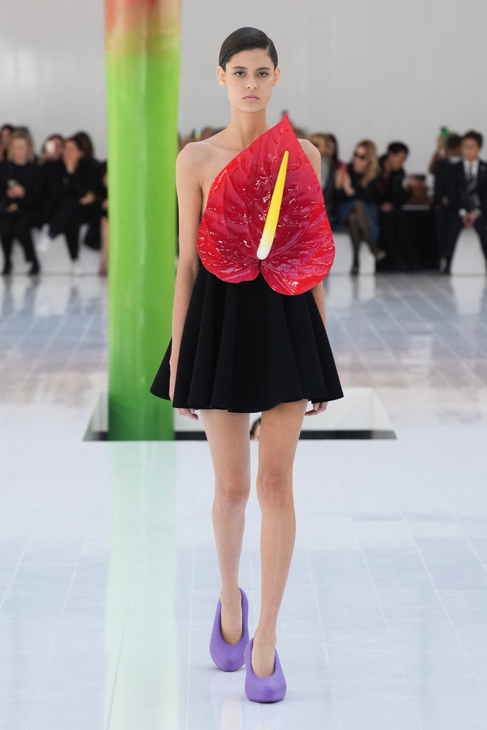  

Prohlédněte si kolekci LOEWE Spring/Summer 2023...
