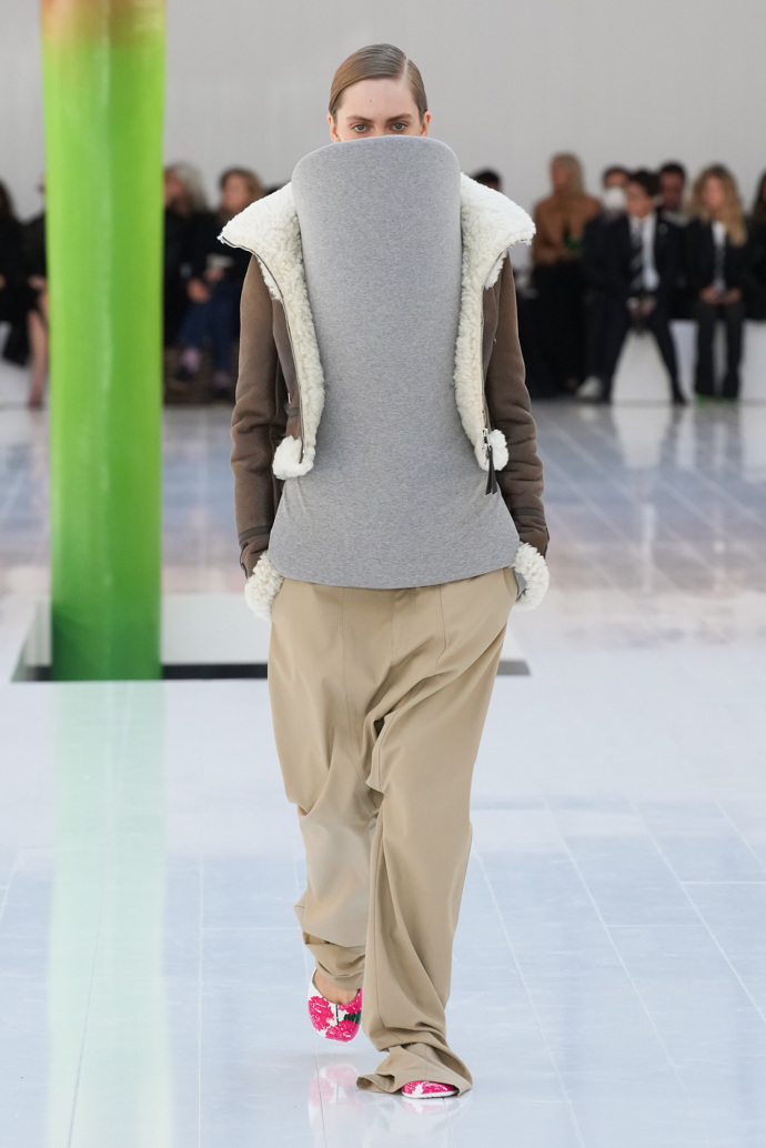  

Prohlédněte si kolekci LOEWE Spring/Summer 2023...
