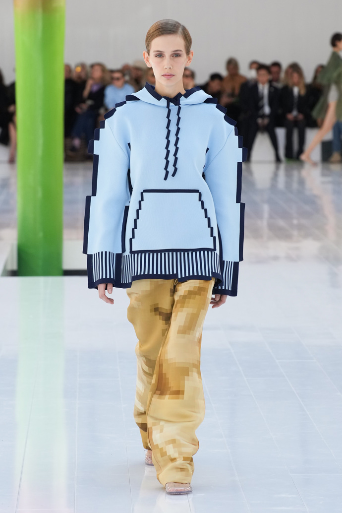  

Prohlédněte si kolekci LOEWE Spring/Summer 2023...
