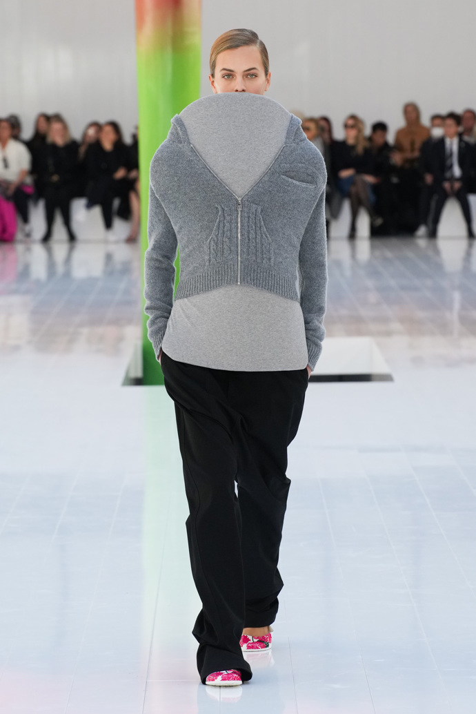  

Prohlédněte si kolekci LOEWE Spring/Summer 2023...
