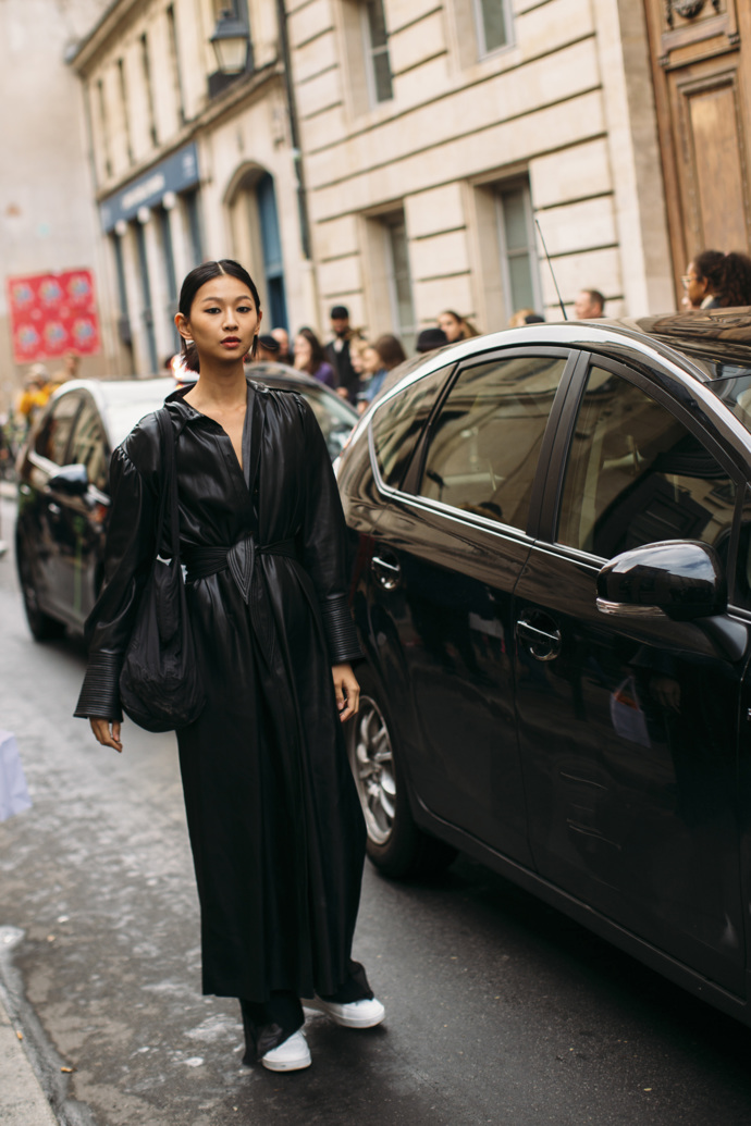  

To nejlepší z ulic pařížského fashion weeku
