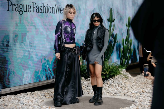  

MBPFW SS23
