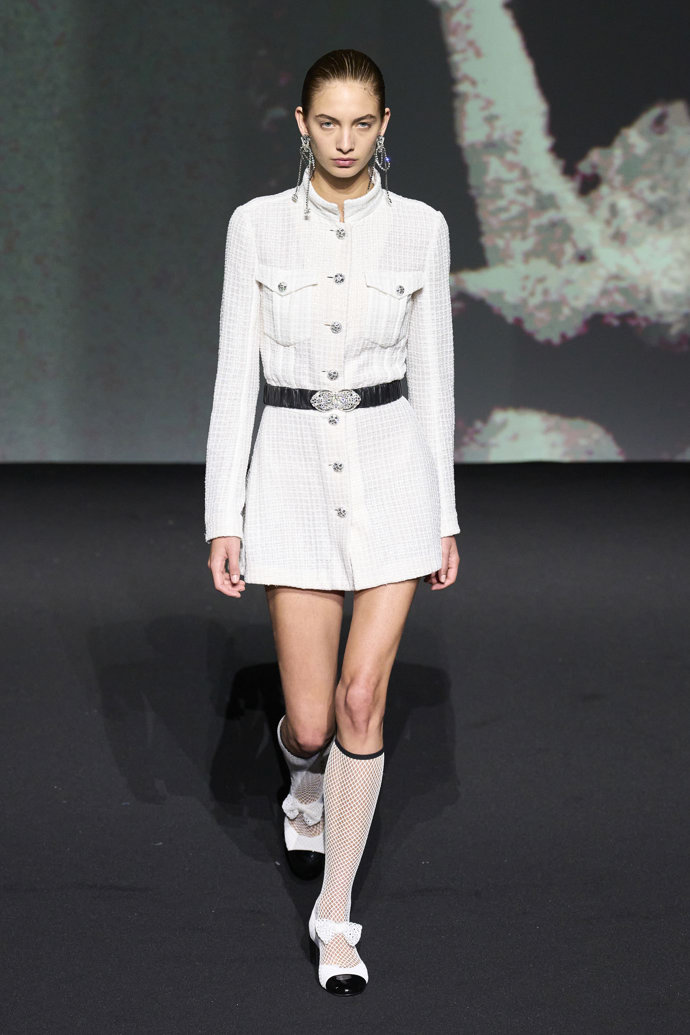CHANEL Ready-to-Wear Spring/Summer 2023
CHANEL Ready-to-Wear Spring/Summer 2023