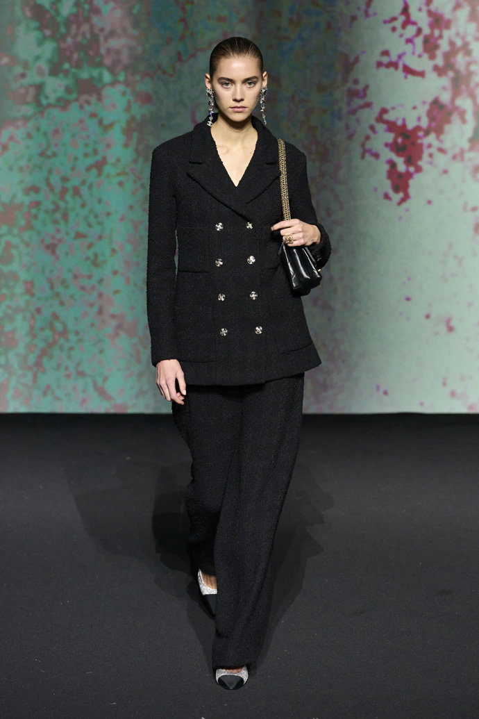 CHANEL Ready-to-Wear Spring/Summer 2023
CHANEL Ready-to-Wear Spring/Summer 2023