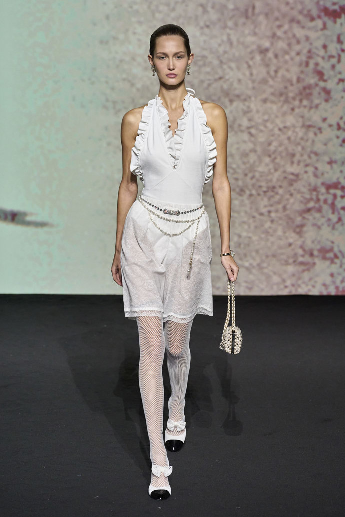 CHANEL Ready-to-Wear Spring/Summer 2023
CHANEL Ready-to-Wear Spring/Summer 2023