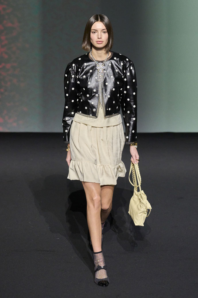 CHANEL Ready-to-Wear Spring/Summer 2023
CHANEL Ready-to-Wear Spring/Summer 2023
